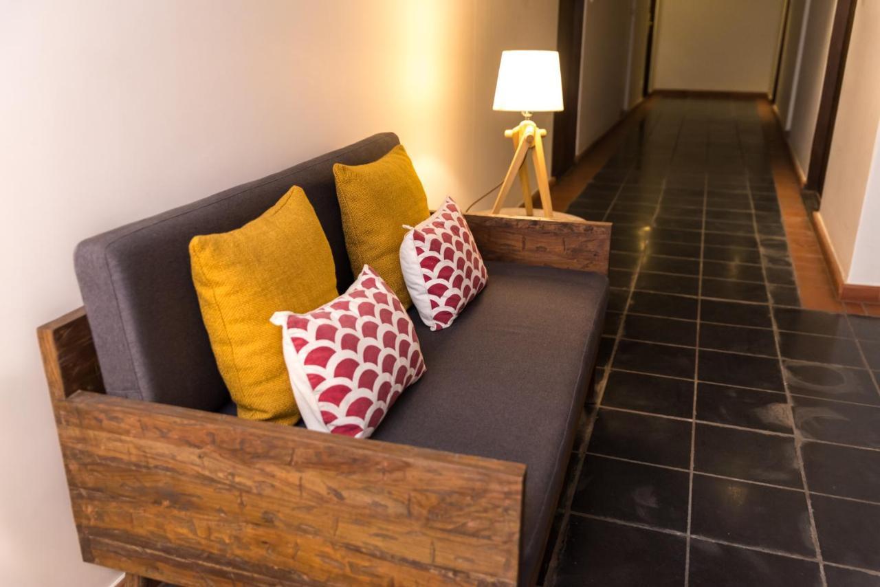 Hotel Roadhouse, Thamel, Kathmandu- Contemporary Boutique Zewnętrze zdjęcie
