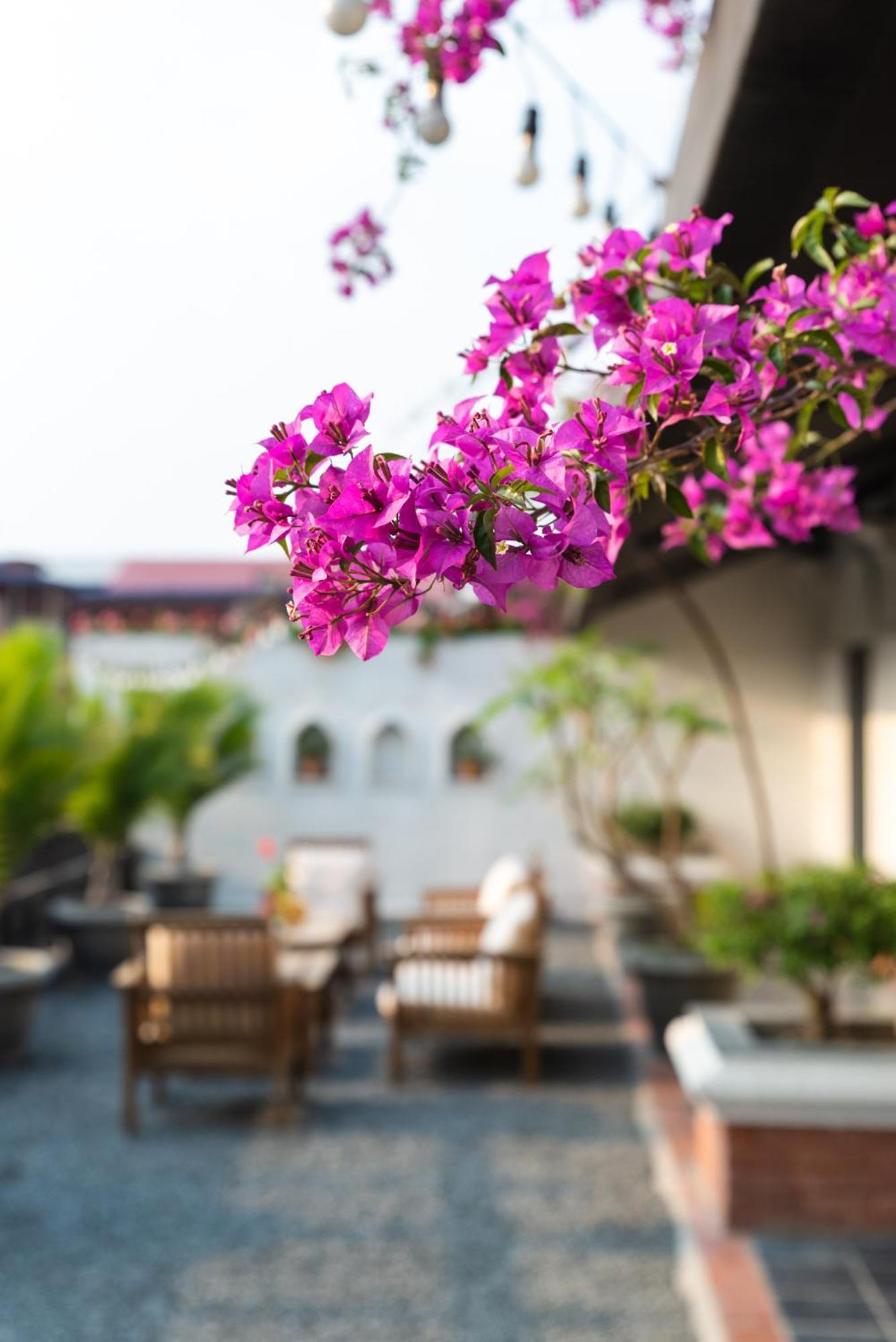 Hotel Roadhouse, Thamel, Kathmandu- Contemporary Boutique Zewnętrze zdjęcie