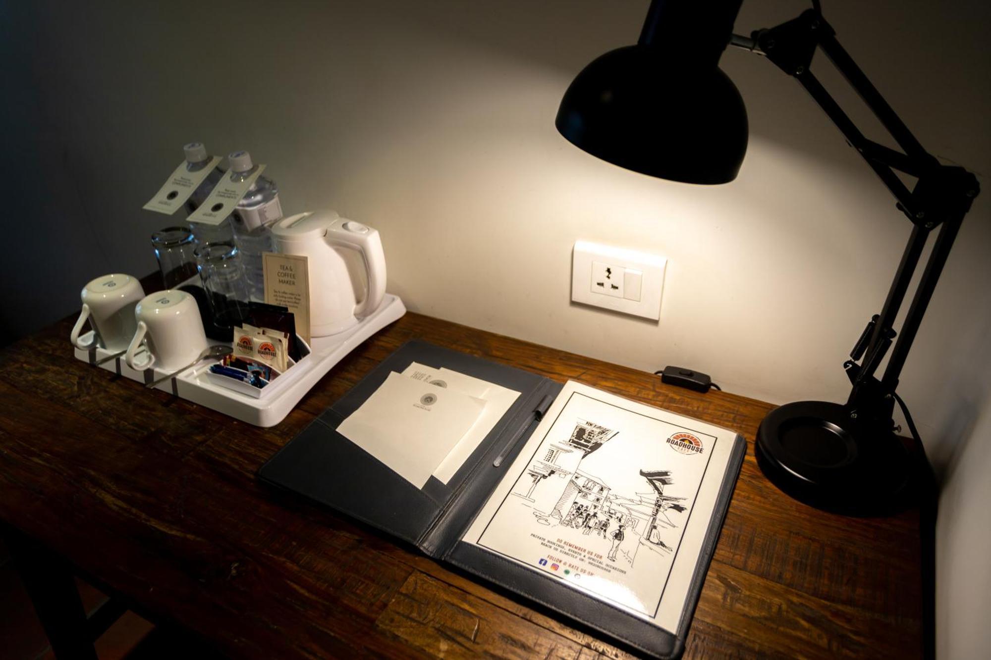 Hotel Roadhouse, Thamel, Kathmandu- Contemporary Boutique Zewnętrze zdjęcie