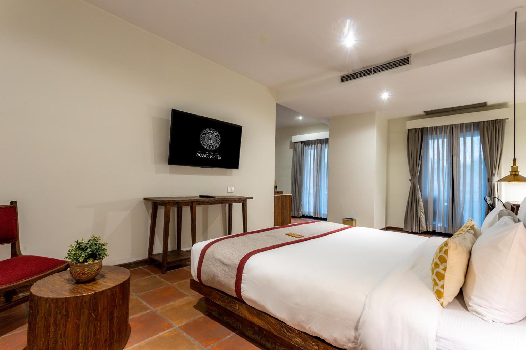 Hotel Roadhouse, Thamel, Kathmandu- Contemporary Boutique Zewnętrze zdjęcie