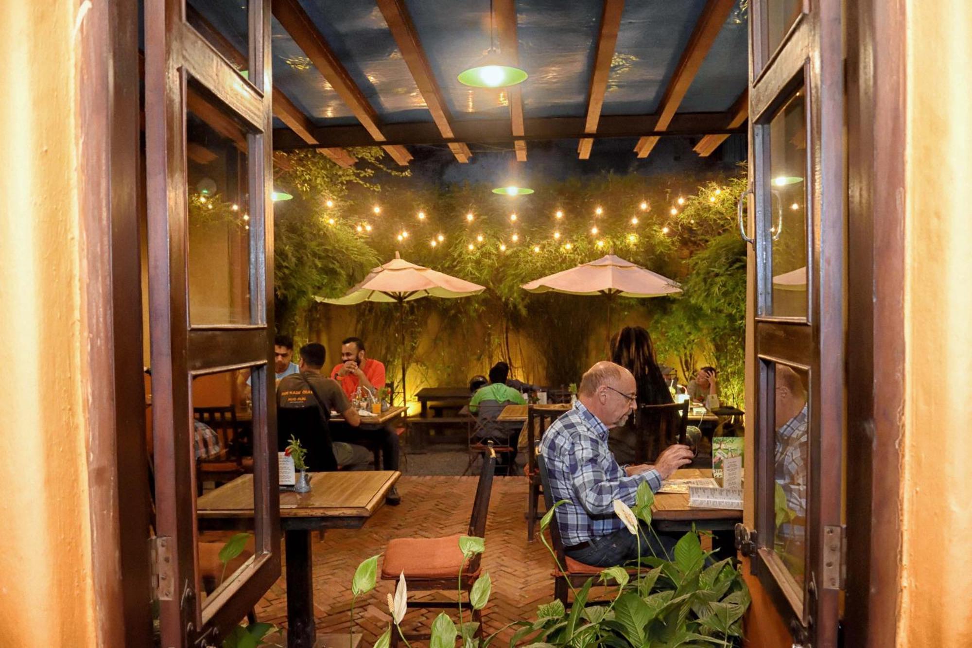 Hotel Roadhouse, Thamel, Kathmandu- Contemporary Boutique Zewnętrze zdjęcie